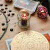 Planche de pendule divinatoire en bois - autre vue