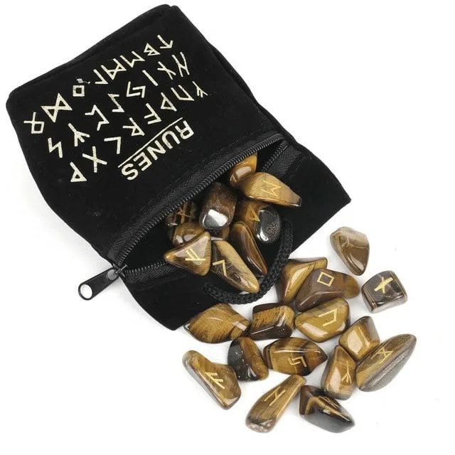 Vikingų būrimo runos natūraliame akmenyje – Tigro akis