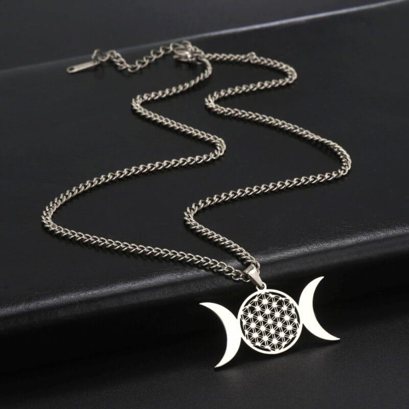 Naszyjnik z potrójnym księżycowym kwiatem życia, srebrny 3 | Esoteria.shop